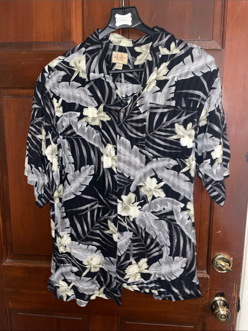Men's Black Floral Short-Sleeve Button-Down Shirt - Tropical Leaf Print